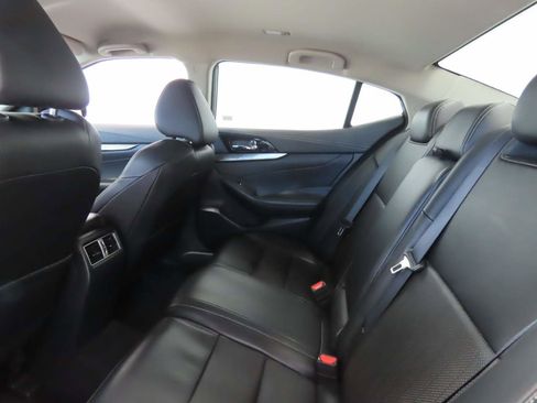 Used 2023 Nissan Maxima SV w/ Floor Mat Group image 17