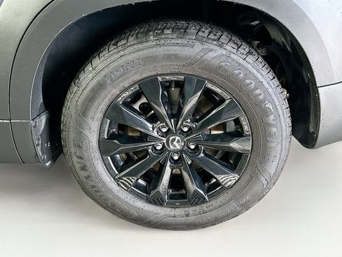 Used 2025 MAZDA CX-50 AWD 2.5 S w/ Premium Package image 11