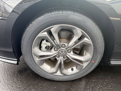 Used 2023 Honda Accord EX-L image 10