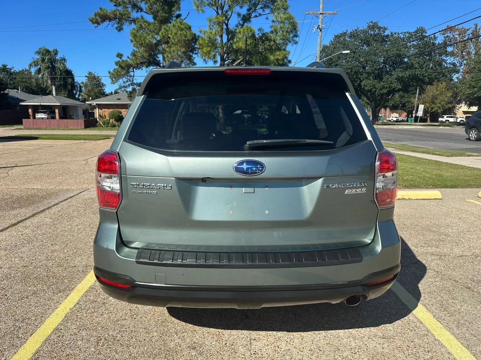 Used 2014 Subaru Forester 2.5i Limited AWD/4WD image 8