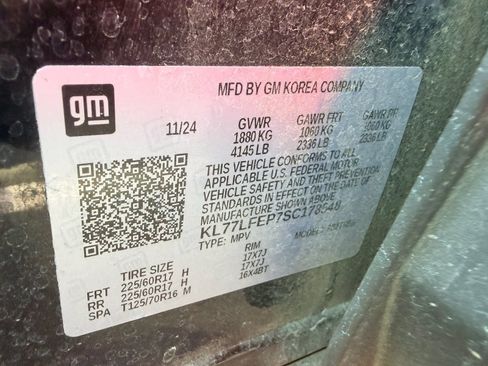 Used 2025 Chevrolet Trax LS FWD image 16