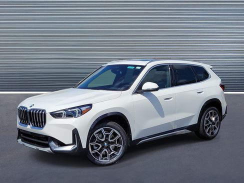 New 2026 BMW X1 xDrive28i w/ Technology Package AWD/4WD image 1