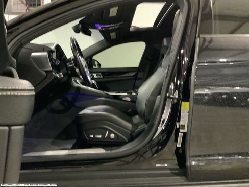 Used 2020 Porsche Panamera 4 AWD/4WD image 10