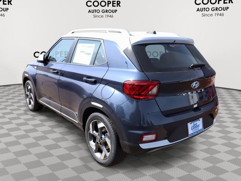 New 2026 Hyundai Venue SEL FWD image 8