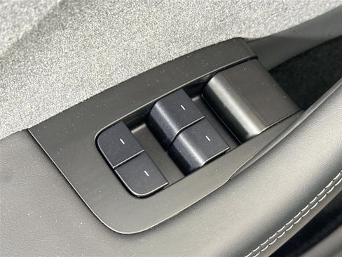 Used 2024 Tesla Model 3 Long Range RWD image 25