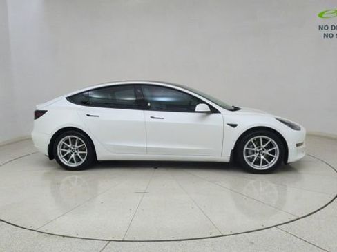 Used 2022 Tesla Model 3 Long Range AWD/4WD image 63
