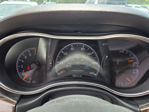 Used 2014 Jeep Grand Cherokee Limited w/ Luxury Group II RWD image 10