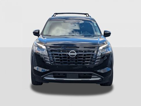 New 2026 Nissan Pathfinder Platinum image 8