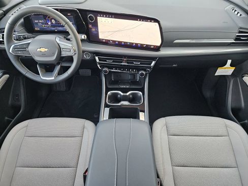 New 2027 Chevrolet Traverse LT FWD image 24