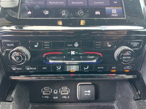 Used 2022 Jeep Grand Cherokee L Laredo AWD/4WD image 24