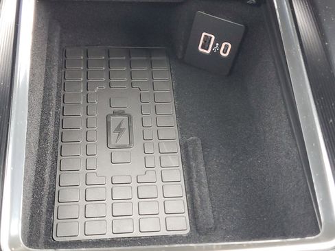 New 2026 Lincoln Corsair Premiere image 23