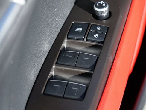 Used 2022 Toyota Camry XSE image 15