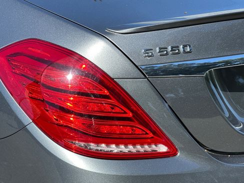 Used 2017 Mercedes-Benz S 550 Sedan image 14