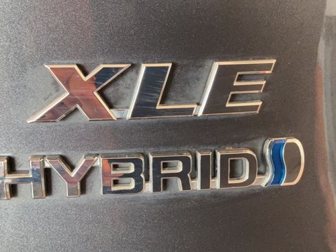 Certified 2021 Toyota RAV4 XLE Premium AWD/4WD image 49