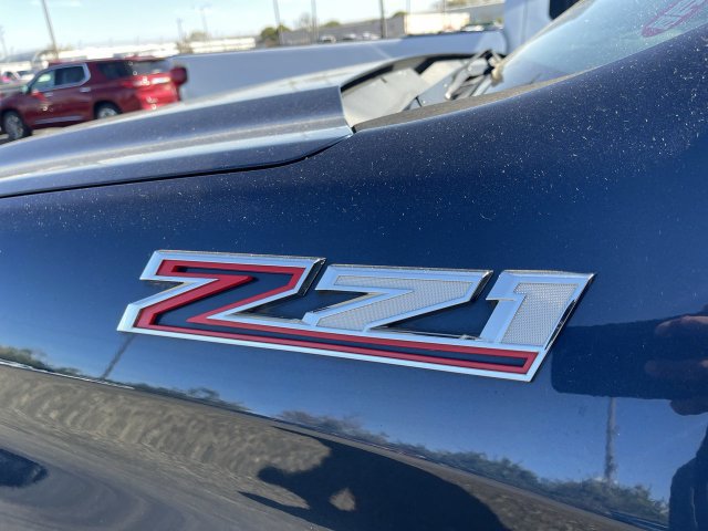 Used 2019 Chevrolet Silverado 1500 LT w/ All-Star Edition AWD/4WD image 3