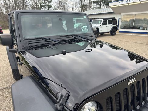 Used 2017 Jeep Wrangler Sport image 15