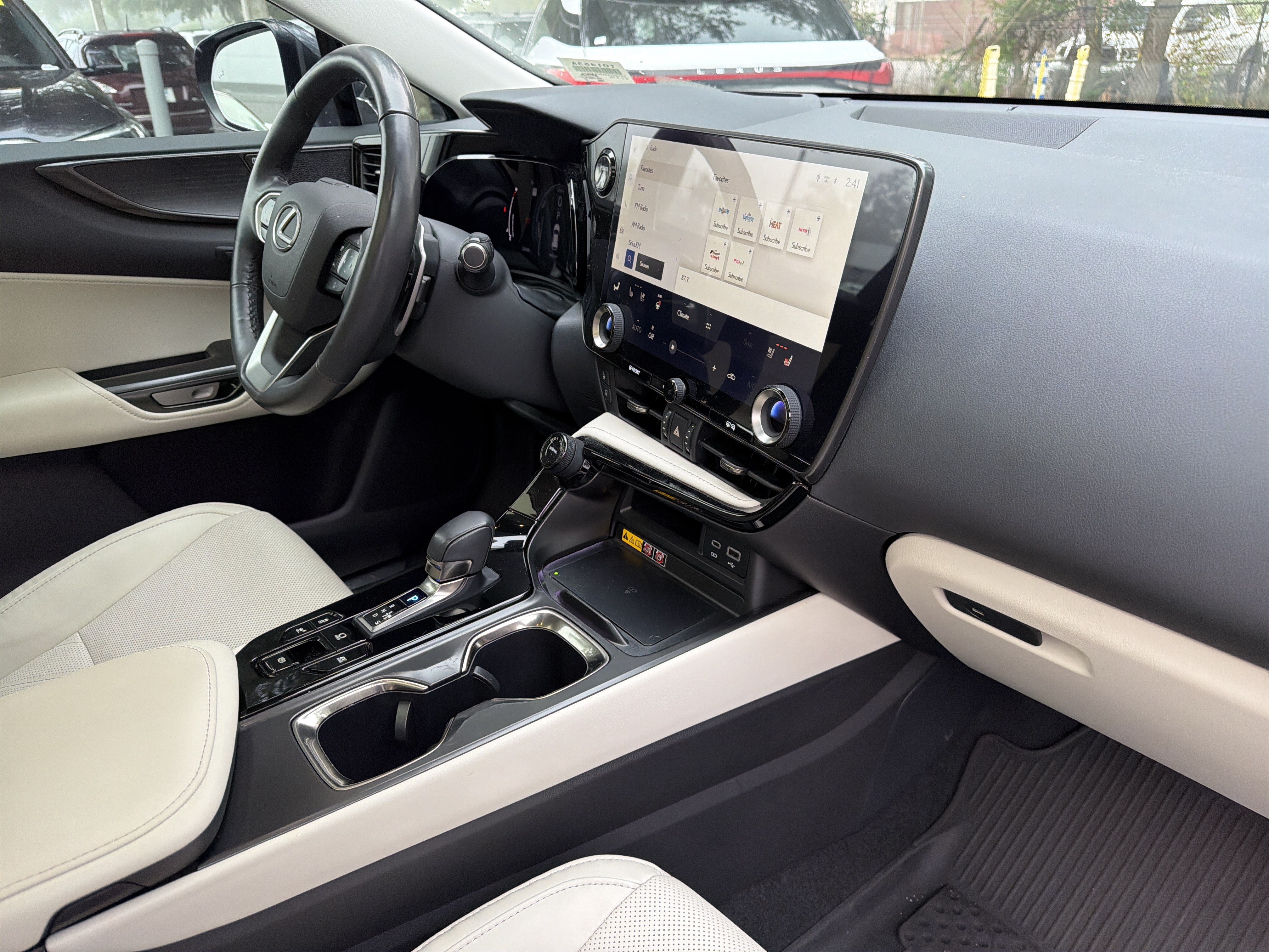 Used 2025 Lexus NX 350h AWD w/ Accessory Package (2T) image 44