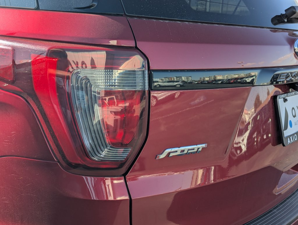 Used 2019 Ford Explorer Sport w/ Equipment Group 401A AWD/4WD image 5
