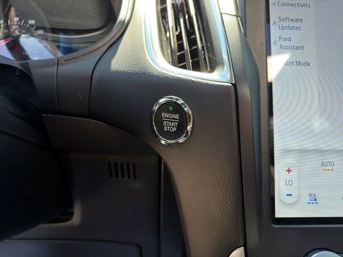 Used 2024 Ford Edge ST w/ Equipment Group 401A image 33