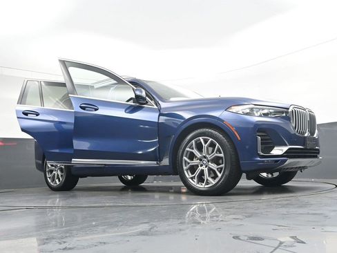 Used 2022 BMW X7 xDrive40i w/ Parking Assistance Package AWD/4WD image 42