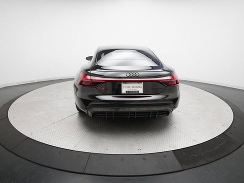 Used 2022 Audi RS e-tron GT image 11