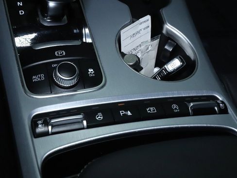 Used 2023 Kia Stinger GT2 image 28