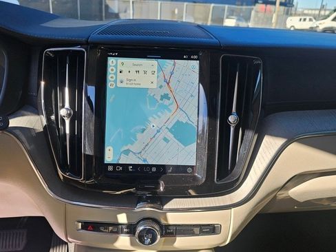 Certified 2025 Volvo XC60 T8 Ultra w/ Protection Package Premier image 24