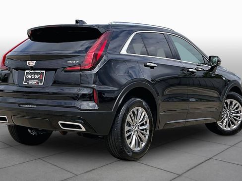 Used 2024 Cadillac XT4 Premium Luxury image 12