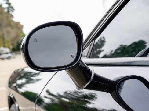 Used 2016 Dodge Challenger SRT Hellcat image 79