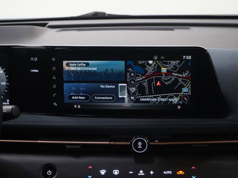 Used 2023 Nissan Ariya image 15