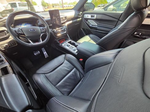 Used 2022 Ford Explorer ST w/ Equipment Group 401A image 13