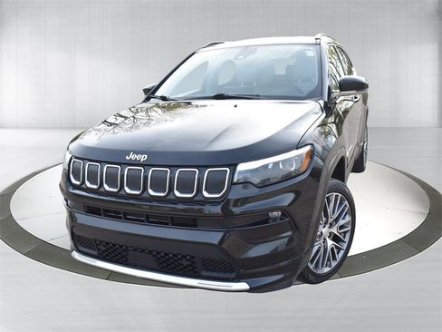 Used 2022 Jeep Compass Limited w/ Elite Group image 12