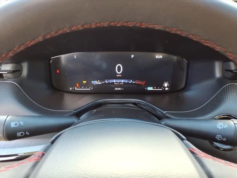 Used 2025 Jeep Compass Trailhawk w/ Trailhawk Elite Group image 19