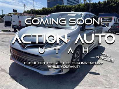 Used 2020 Toyota Sienna Limited Premium w/ Carpet Mat Package