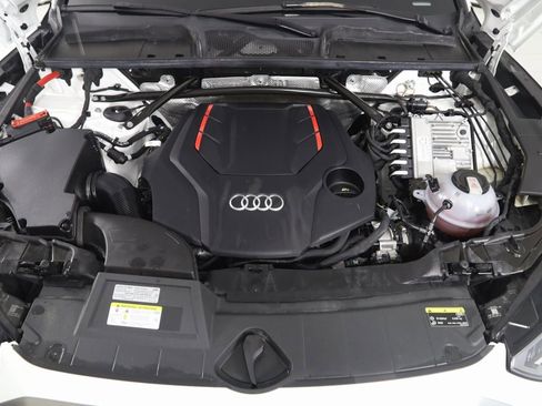 Used 2022 Audi SQ5 Premium image 51