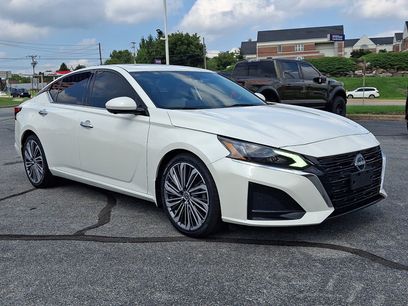 Used 2023 Nissan Altima 2.5 SL