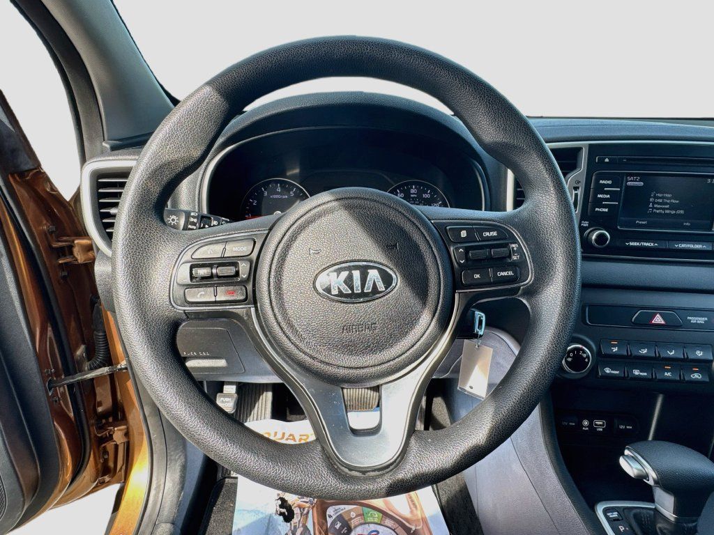 Used 2017 Kia Sportage LX AWD/4WD image 11
