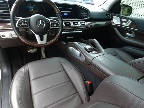 Used 2022 Mercedes-Benz GLS 450 4MATIC image 27