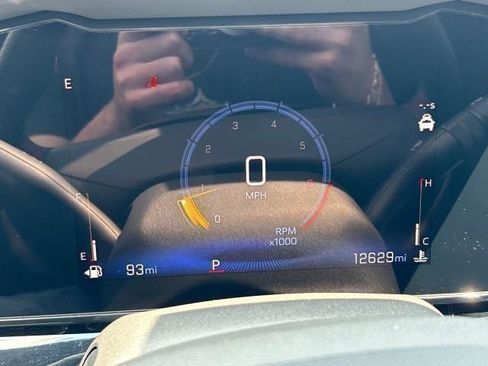 Used 2024 Chevrolet Trax RS image 11