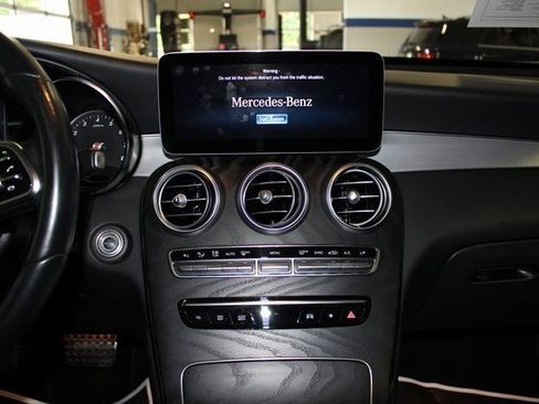 Certified 2022 Mercedes-Benz GLC 300 4MATIC image 17