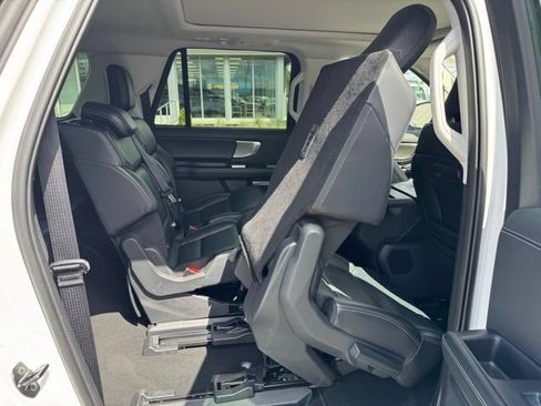 Certified 2025 Ford Expedition Max Platinum AWD/4WD image 39