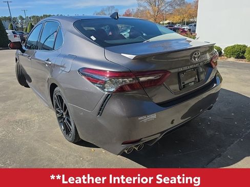Used 2023 Toyota Camry XSE image 5