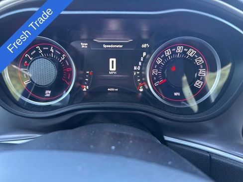 Used 2019 Dodge Challenger R/T w/ Driver Convenience Group image 6