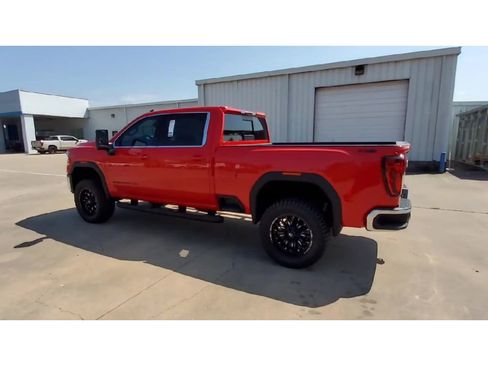 New 2026 GMC Sierra 2500 SLE w/ SLE Value Package; image 6