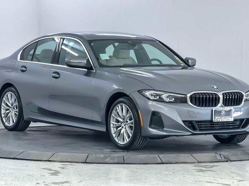 Used 2024 BMW 330i Sedan w/ Convenience Package image 9