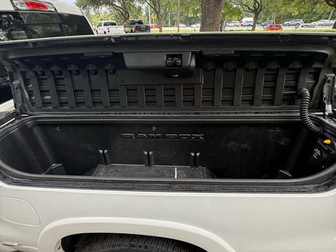 Used 2019 RAM 1500 Limited AWD/4WD image 19