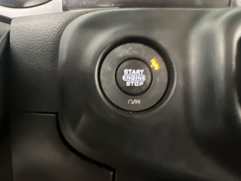 Used 2019 Jeep Wrangler Unlimited Sport AWD/4WD image 17