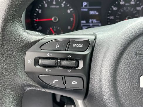 Used 2023 Kia Rio S FWD image 16