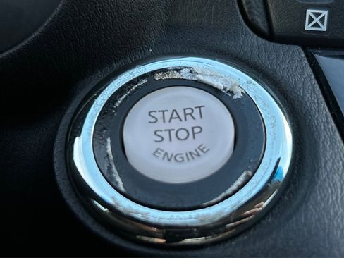 Used 2016 INFINITI Q70 L 3.7 w/ Deluxe Touring Package image 22