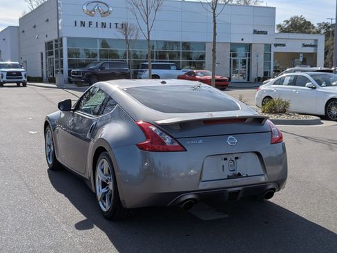 Used 2009 Nissan 370Z Touring w/ Aerodynamics Pkg image 5